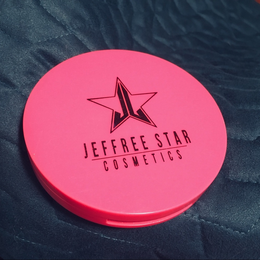 Jeffree Star Skin Frost - Mint Condition
